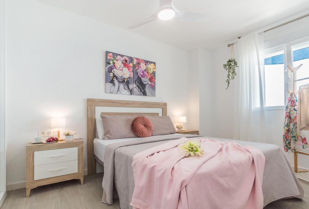 Tuguest Velilla Apartment Almunecar Bagian luar foto
