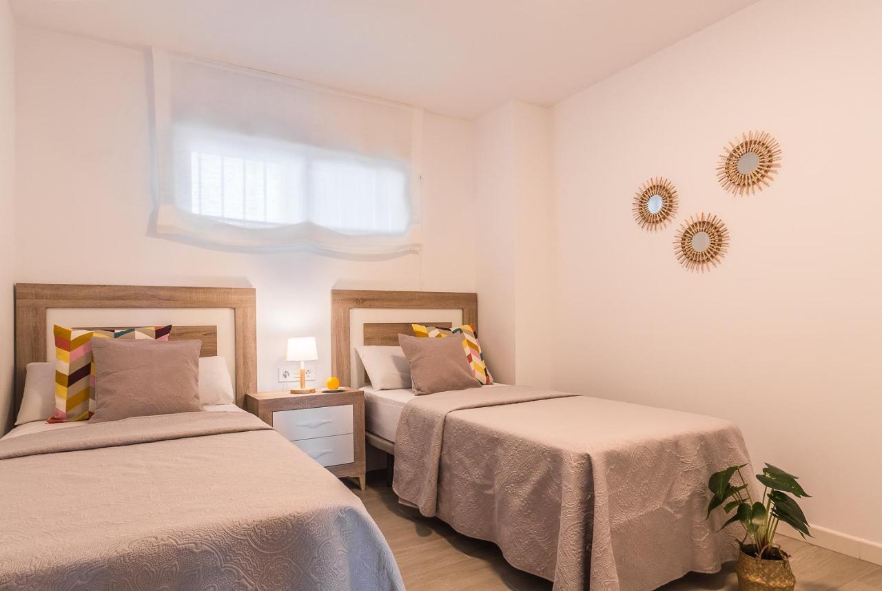 Tuguest Velilla Apartment Almunecar Bagian luar foto